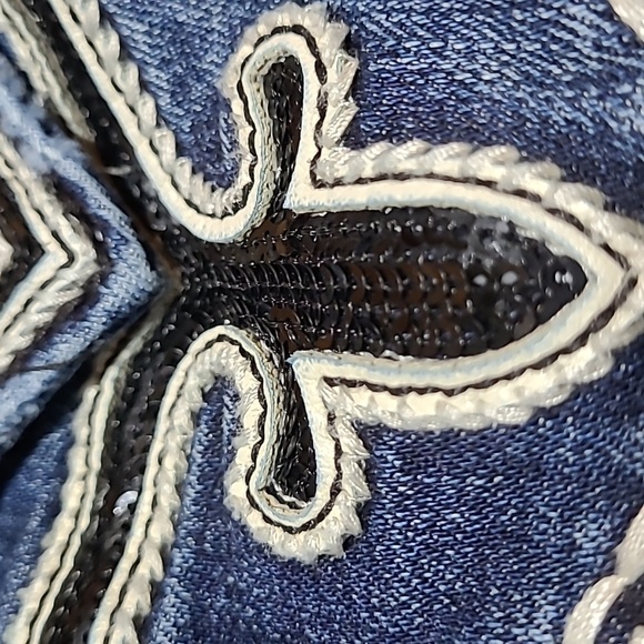 ROCK REVIVAL CELINE BLACK SEQUINS CAPRI DENIM JEAN - Picture 16 of 16